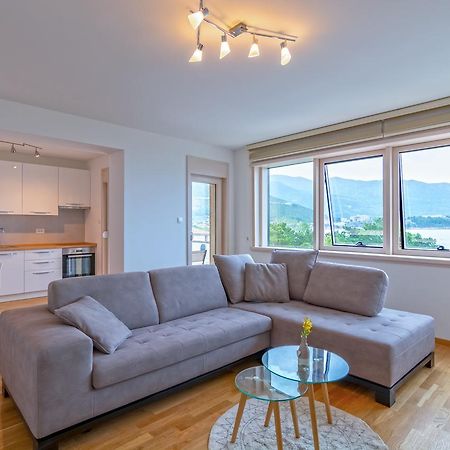 Luxury Seaside Apartments Budva Bagian luar foto