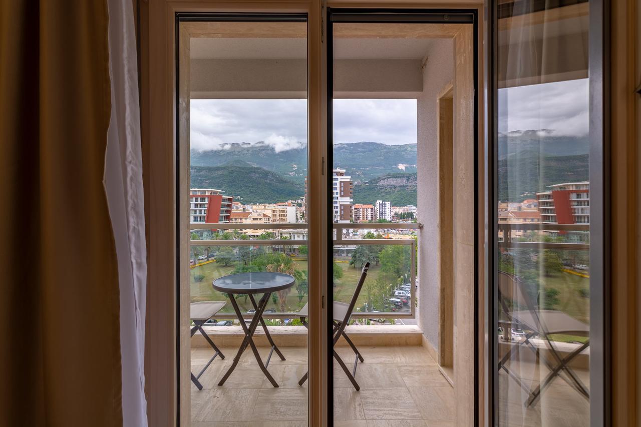 Luxury Seaside Apartments Budva Bagian luar foto