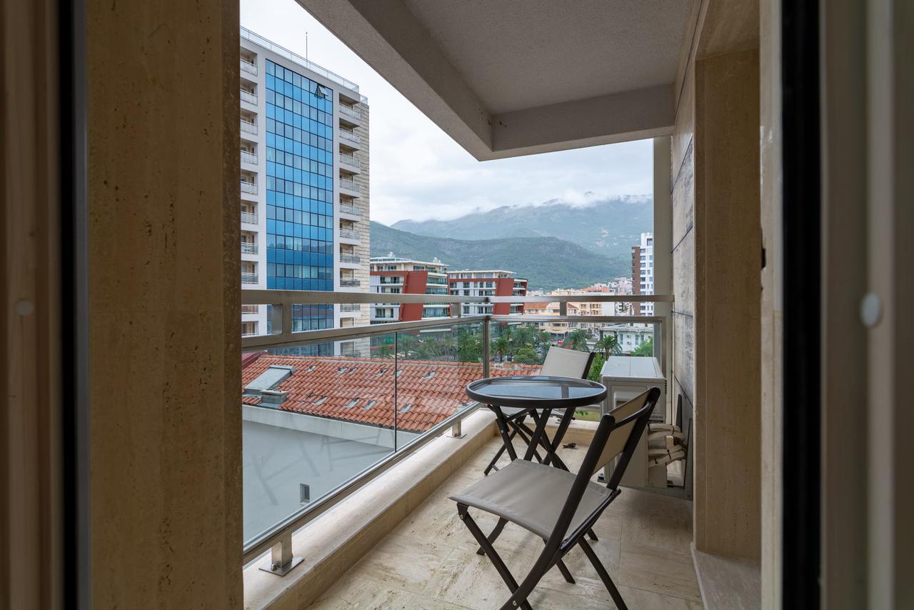 Luxury Seaside Apartments Budva Bagian luar foto