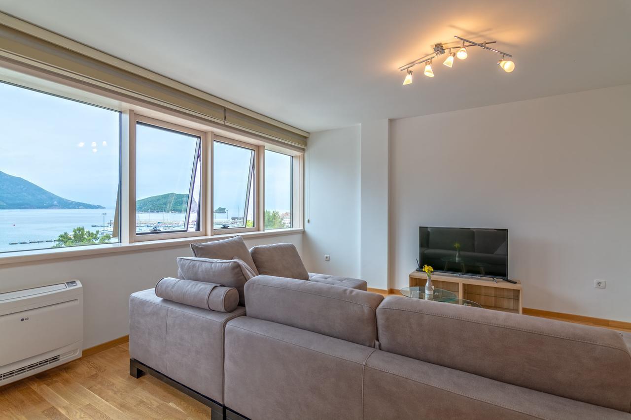 Luxury Seaside Apartments Budva Bagian luar foto