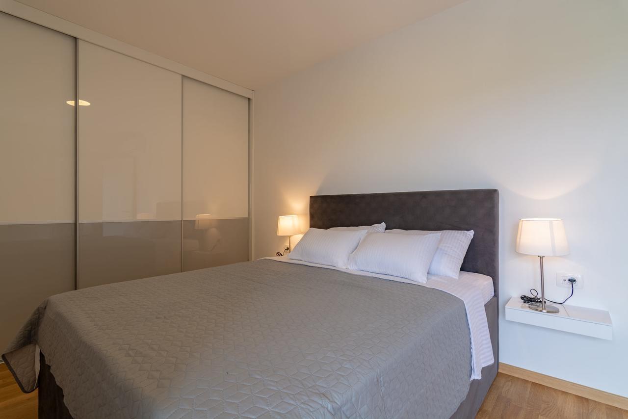 Luxury Seaside Apartments Budva Bagian luar foto