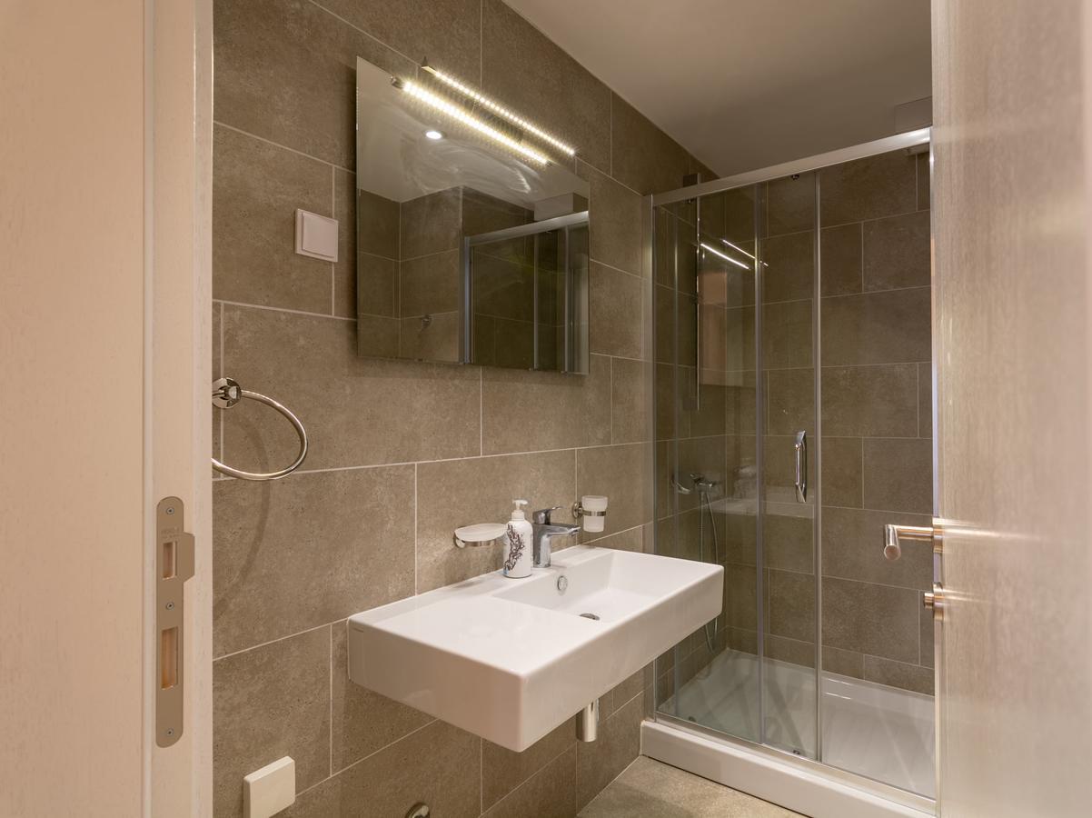 Luxury Seaside Apartments Budva Bagian luar foto