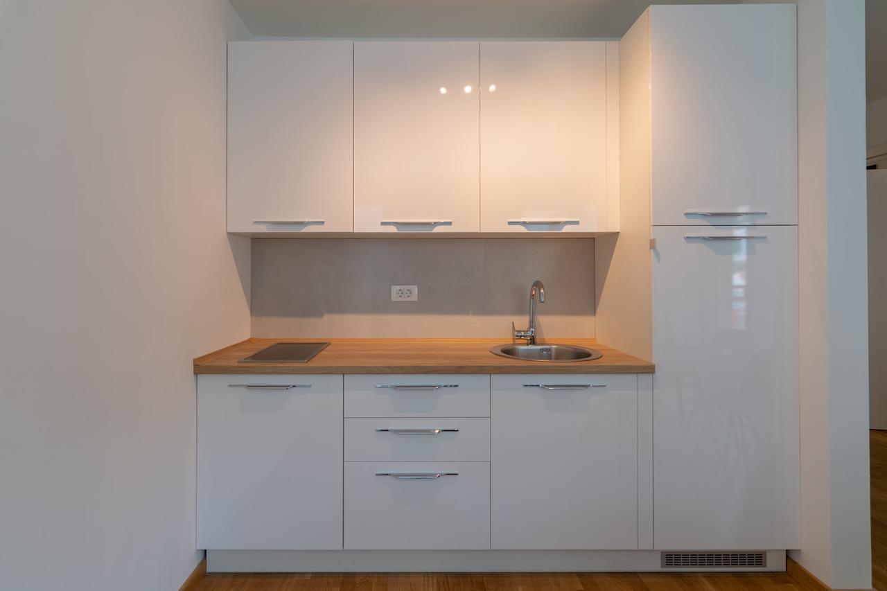 Luxury Seaside Apartments Budva Bagian luar foto