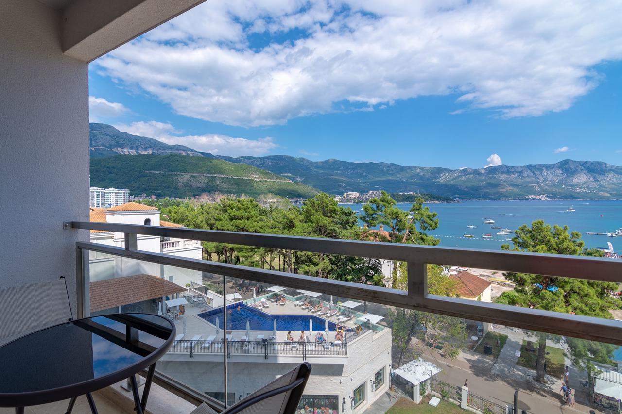 Luxury Seaside Apartments Budva Bagian luar foto